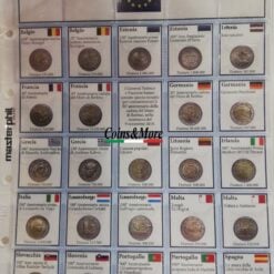 <em><strong>Accessoires Coins&More ® pour la Numismatique et la collection</strong></em> <blockquote><strong>MASTERPHIL 2 EURO JUNIOR</strong> Album complet de la collection spécialisée des pièces commémoratives de 2 euros émises de 2004 à 2015.</blockquote> <ul> <li>Couverture et étui recouverts de carton imprimé offset couleur, mécanisme à quatre anneaux, pages en cristal transparent avec poches avec rabat chevauchant et cartes en carton avec reproduction couleur de toutes les pièces et brève description. Les cartes de mise à jour de 2016 à aujourd'hui sont vendues séparément.</li> </ul> <em><img class="alignnone wp-image-7283" src="https://www.coinsandmore.it/wp-content/uploads/delivery-truck-300x300.png" alt="" width="32" height="32" /> EXPÉDITION PAR COURRIER EXPRESS SUIVI DANS LE MONDE ENTIER</em> <h3><em>sur <a href="https://www.coinsandmore.it">www.coinsandmore.it </a> vous trouverez des articles pour :</em></h3> Pièces de monnaie, médailles, fossiles, stylos, montres, bijoux, couteaux, rasoirs et bien plus encore SEGUICI SU FACEBOOK <a href="https://www.facebook.com/CoinsandMoreItaly/">https://www.facebook.com/CoinsandMoreItaly/ </a> POUR PLUS D'INFORMATIONS ECRIVEZ-NOUS : info@coinsandmore.it o whatsapp al +39 3924678613 Furio   <img class="alignnone wp-image-7284" src="https://www.coinsandmore.it/wp-content/uploads/12496771-garanzia-di-qualita-300x300.jpg" alt="" width="56" height="56" /><img class="alignnone wp-image-7285" src="https://www.coinsandmore.it/wp-content/uploads/pagamenti-sicuri-paypal-300x50.png" alt="" width="216" height="36" /> <img class="alignnone wp-image-7872" src="https://www.coinsandmore.it/wp-content/uploads/2bisbis-1-300x139.png" alt="" width="265" height="123" /> <div><em><strong>Paiements acceptés :</strong></em> <em><strong>Carte de crédit, Virement bancaire, Paypal, Postepay, Crypto-monnaie</strong></em></div>